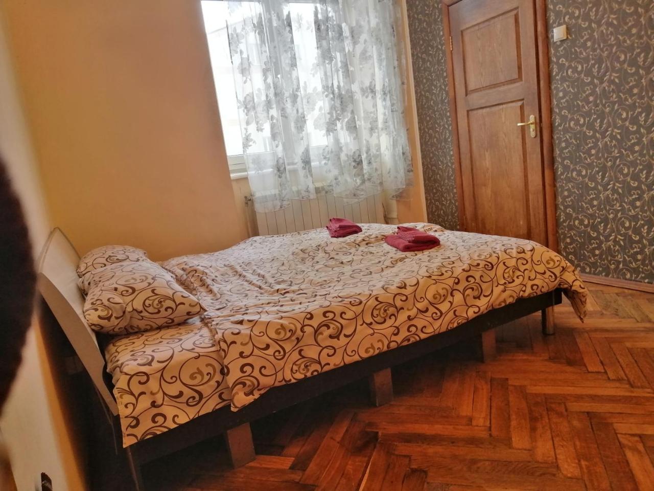 Apple Hostel Lviv Kültér fotó